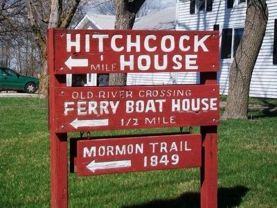 Direction Sign to Hitchcock House image. Click for full size.