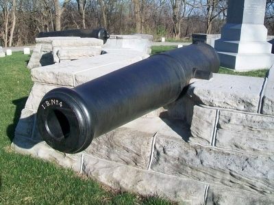 Col William H. Kinsman Memorial Cannon image. Click for full size.