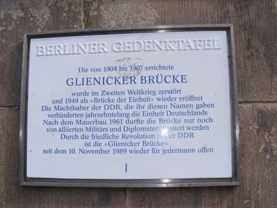 Glienicker Brucke Marker image. Click for full size.