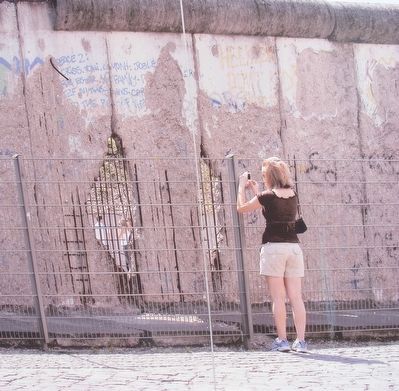 Remains of the Berlin Wall image. Click for full size.