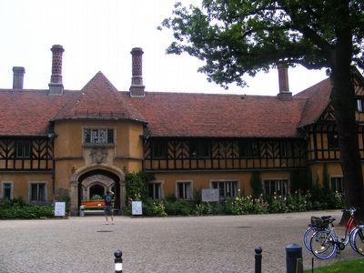 Cecilienhof Palace-entrance image. Click for full size.