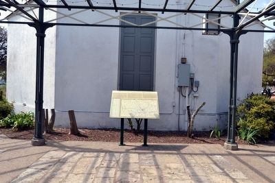Marker at the Northeast side of the Vereins Kirche Pioneer Museum image. Click for full size.