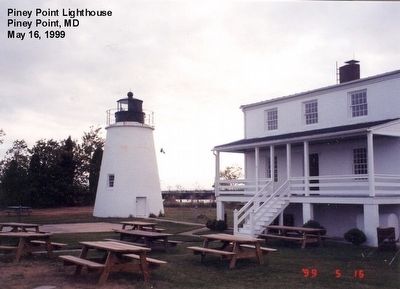 Piney Point Lighthouse and Keepers House image. Click for full size.