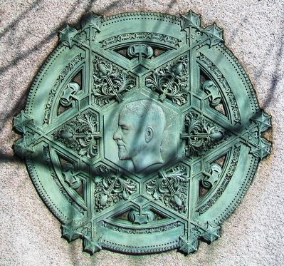 Louis Henri Sullivan Medallion on Monument image. Click for full size.