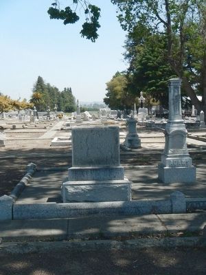 San Lorenzo Pioneer Cemetery image. Click for full size.
