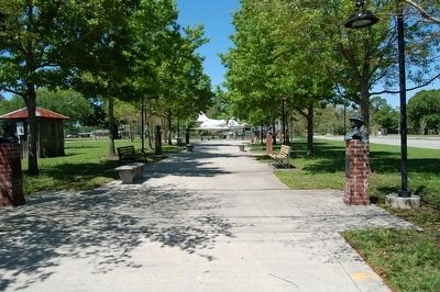 Veterans Memorial walkway in Kenner image. Click for full size.
