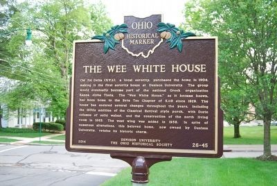 The Wee White House Marker image. Click for full size.