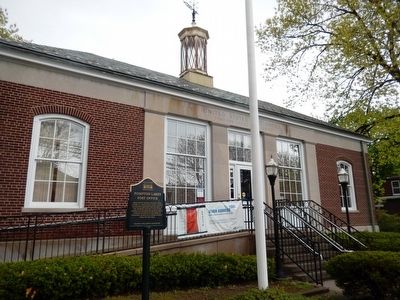 Pompton Lakes Post Office. Click for full size. Pompton Lakes Post Office image. Click for full size.