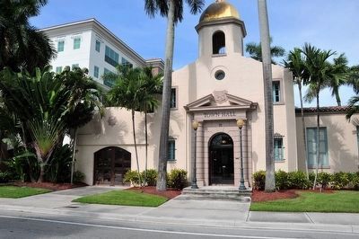 Boca Raton Town Hall image. Click for full size.