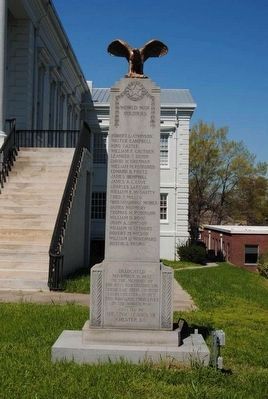 Chester County World War I Monument image. Click for full size.
