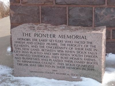 The Pioneer Memorial Block image. Click for full size.