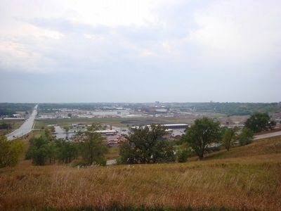 View of Sioux Falls from the Amidon Marker site image. Click for full size.