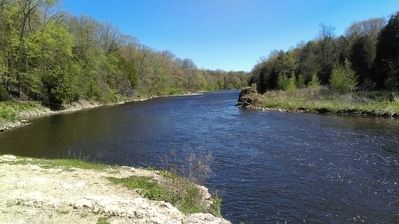 Milwaukee River. Click for full size. Milwaukee River image. Click for full size.