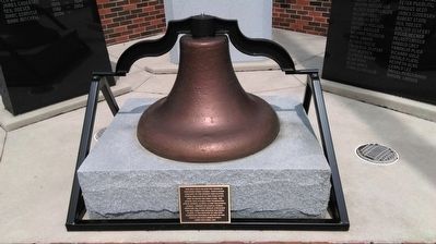 Wisconsin Street School Bell image. Click for full size.