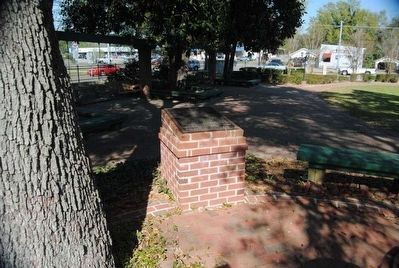 The Barnwell Ring Monument<br>Solomon Blatt. Click for full size. The Barnwell Ring Monument<br>Solomon Blatt image. Click for full size.