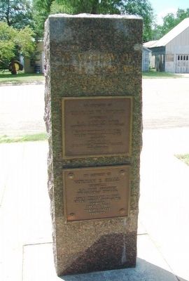 Veterans Memorial (back). Click for full size. Veterans Memorial (back) image. Click for full size.