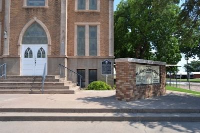 Entrance to St. John's Lutheran Church image. Click for full size.