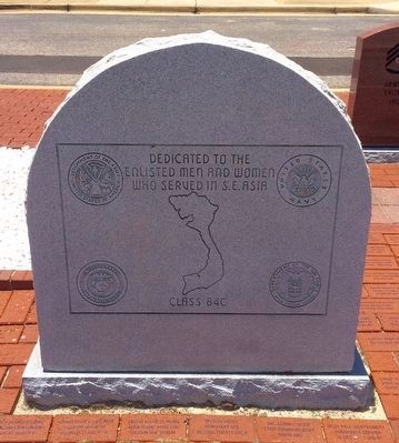 Vietnam Service Memorial (Front) image. Click for full size.