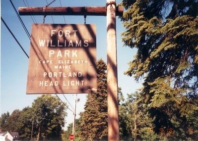 Sign at the entrance to Fort Williams Park. Click for full size. Sign at the entrance to Fort Williams Park image. Click for full size.