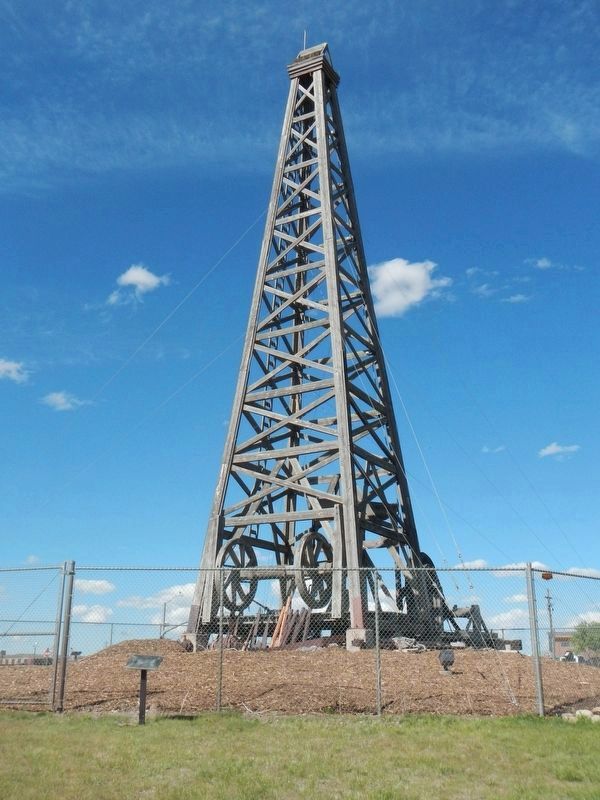 Cable Tool Drilling Rig (replica) and Marker image. Click for full size.