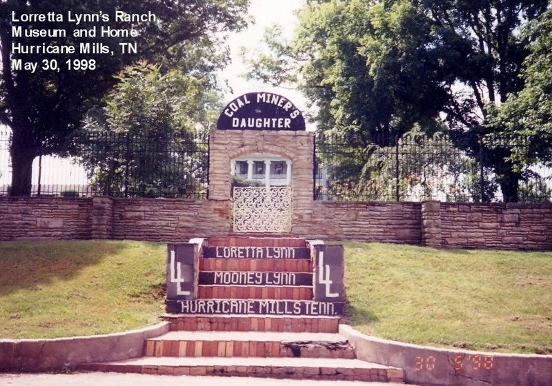 Home of Loretta Lynn. Click for full size. Home of Loretta Lynn image. Click for full size.