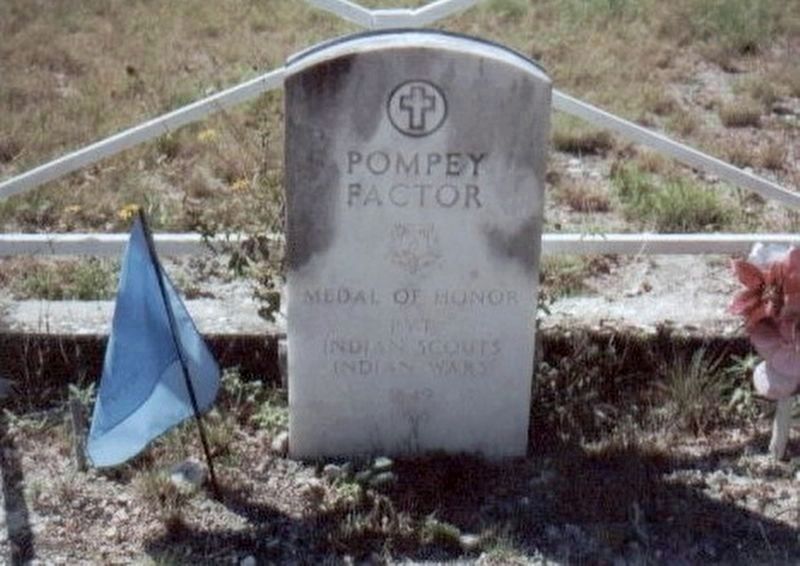 Pompey Factor grave marker. image. Click for full size.