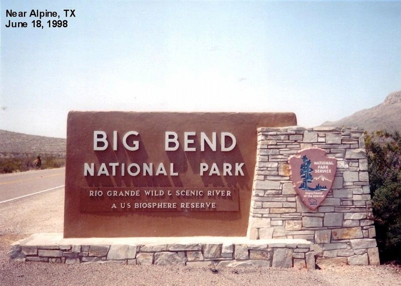 Sign at the entrance to Big Bend National Park image. Click for full size.