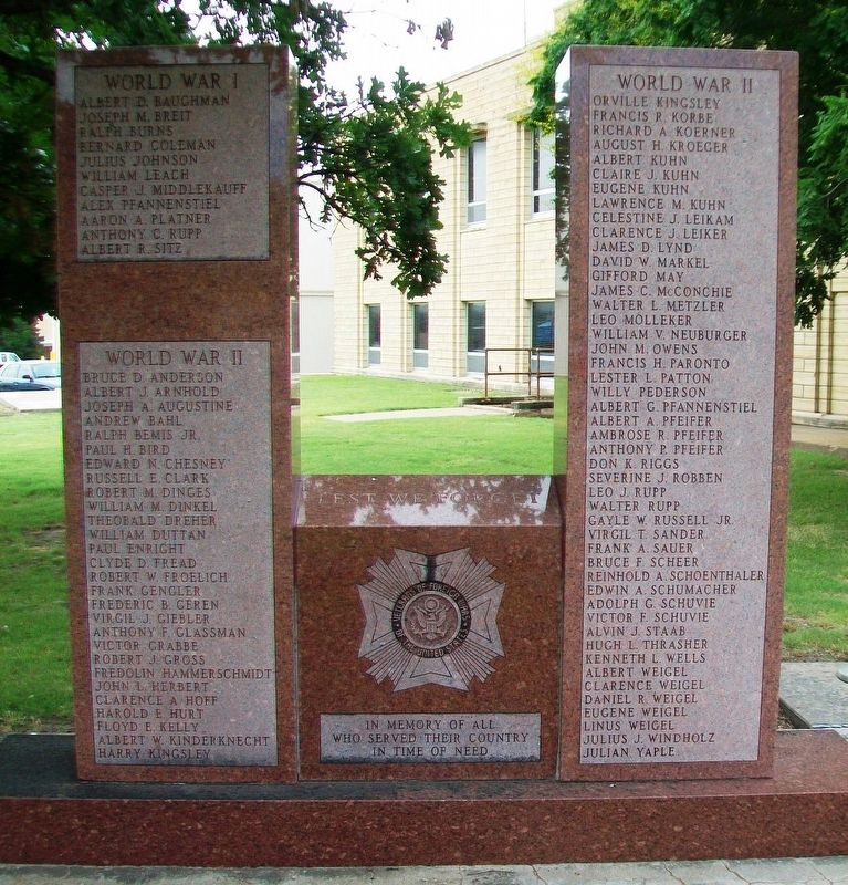 Veterans Memorial WWI-WWII Honored Dead. Click for full size. Veterans Memorial WWI-WWII Honored Dead image. Click for full size.