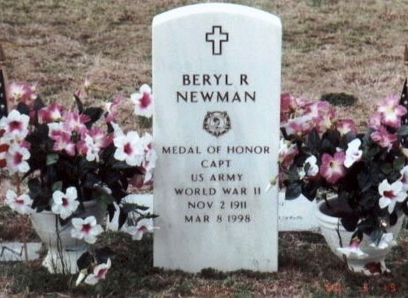 1st Lt Beryl R. Newman Grave Marker image. Click for full size.
