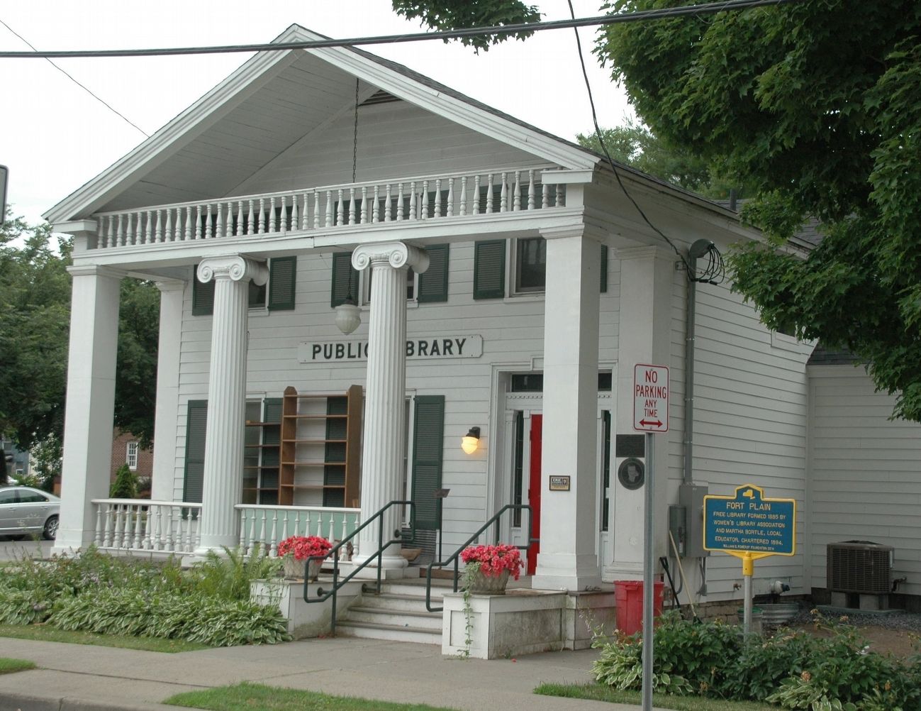Fort Plain Free Library & Marker image. Click for full size.
