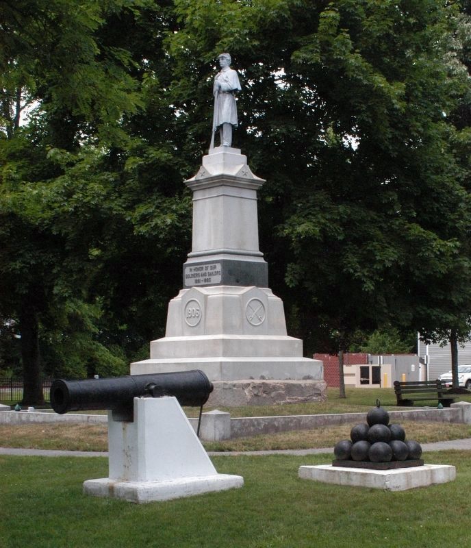Freeport Maine Civil War Monument image. Click for full size.