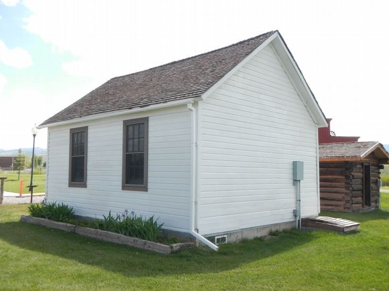 Borner's Garden Schoolhouse image. Click for full size.