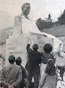 Mario Mndez Montenegro marker dedication in 1980 image. Click for full size.