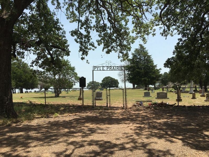 Pyle Prairie Cemetery. Click for full size. Pyle Prairie Cemetery image. Click for full size.