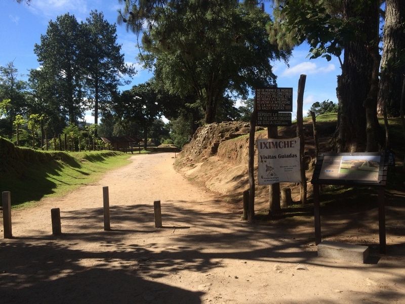 Entrance to the City's Center Marker image. Click for full size.