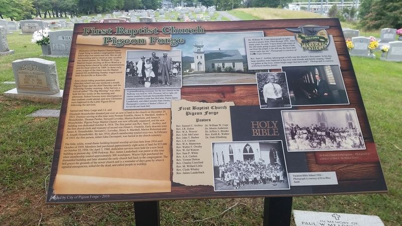 First Baptist Church Pigeon Forge Marker image. Click for full size.