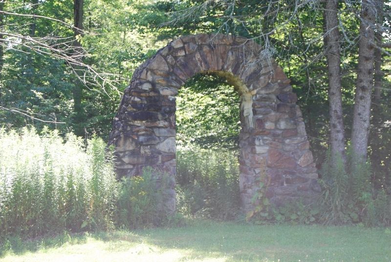Stone Archway still standing at original entrance to Wolf Park image. Click for full size.
