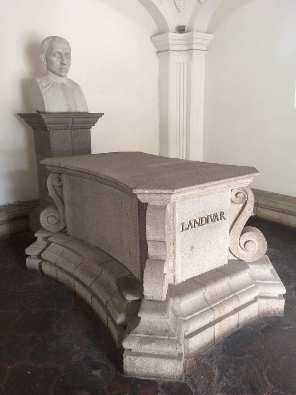Tomb of Rafael Landívar with a bust by Rodolfo Galeotti Torres. image. Click for full size.