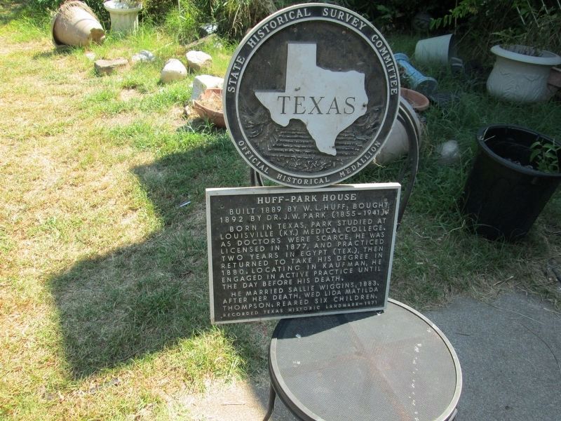 Huff-Park House Marker. Click for full size. Huff-Park House Marker image. Click for full size.