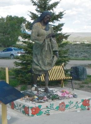 Sacajawea Statue image. Click for full size.