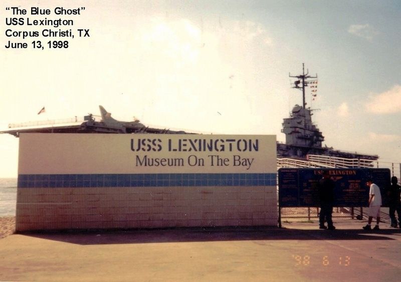 USS Lexington Museum on the Bay image. Click for full size.