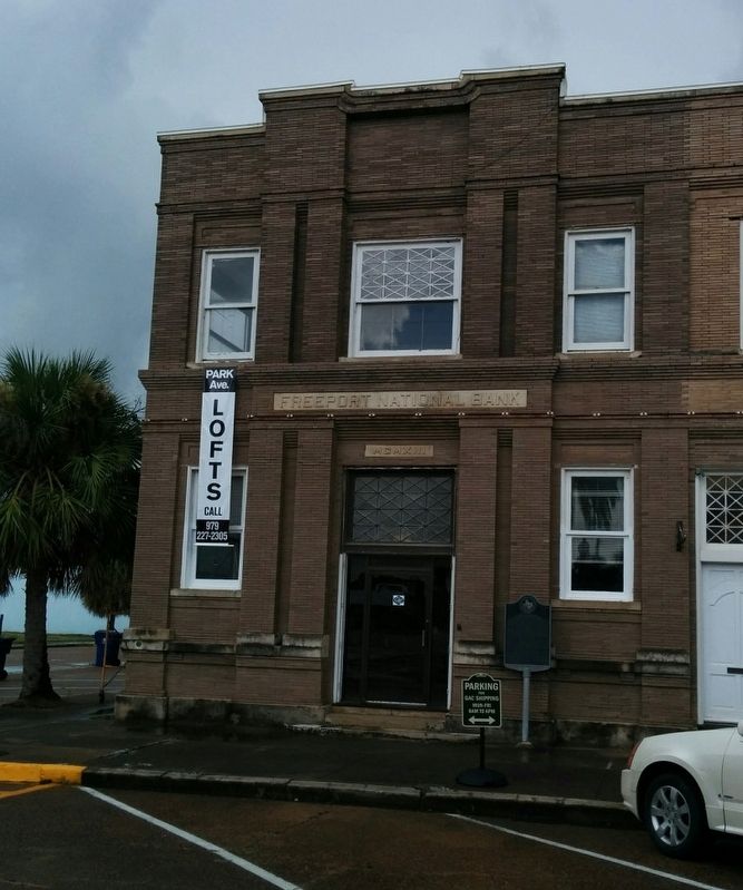 Freeport National Bank and Marker. Click for full size. Freeport National Bank and Marker image. Click for full size.