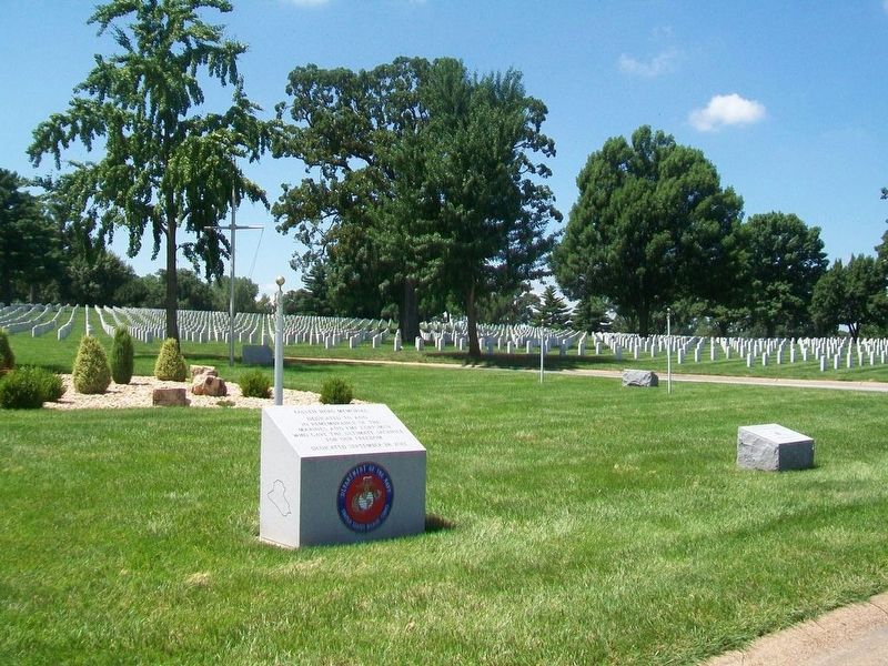Monuments at Flagstaff Drive and Rostrum Drive image. Click for full size.