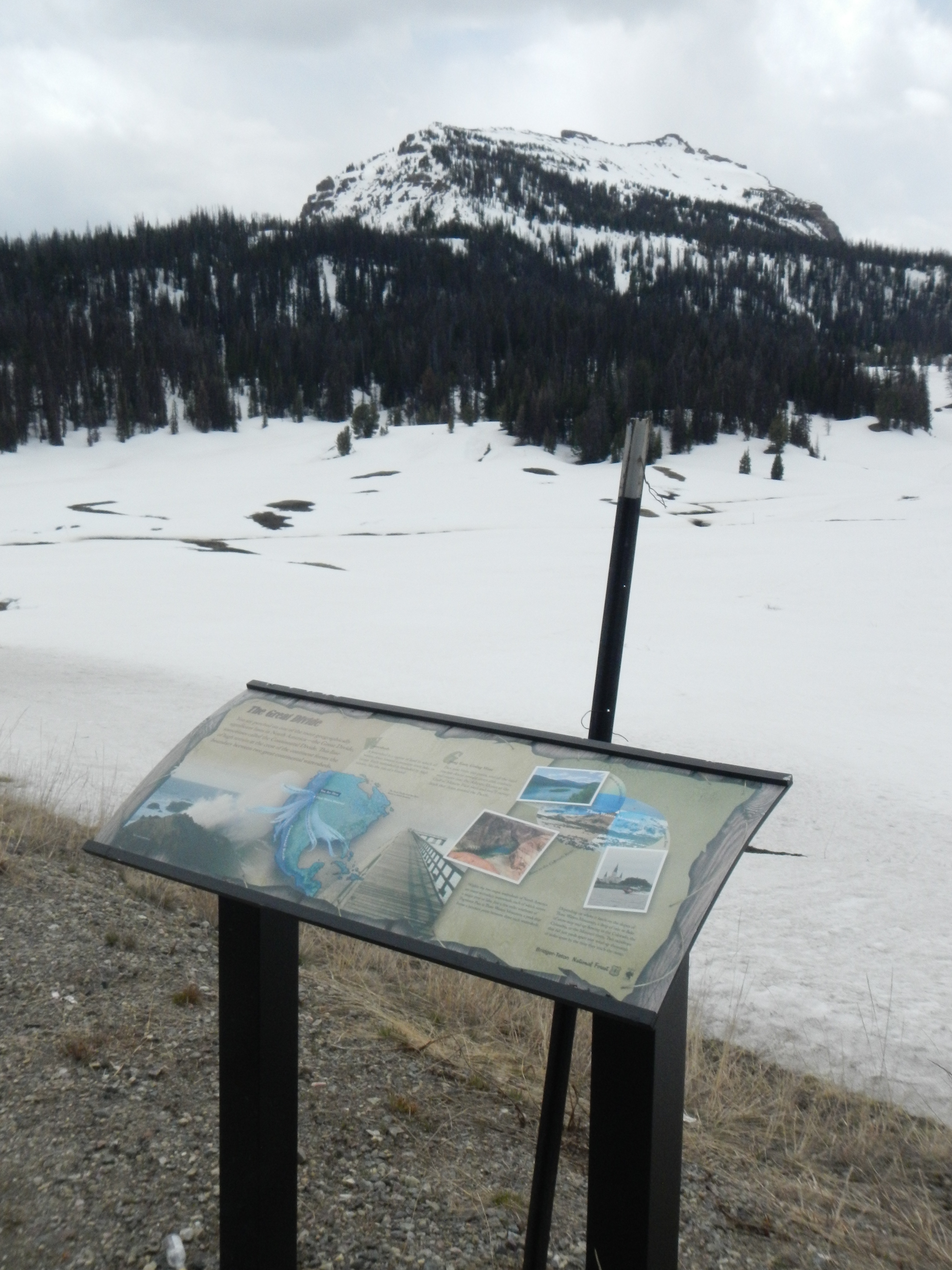 The Great Divide Marker and Togwotee Pass