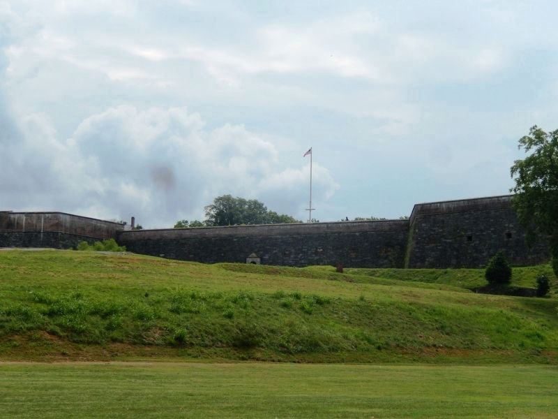 Fort Washington from the Chesapeake Bay's edge image. Click for full size.