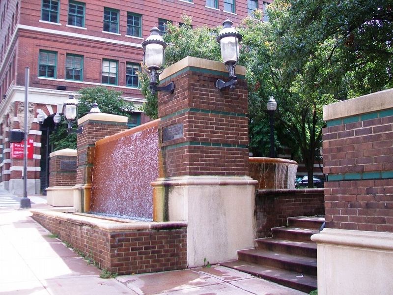 8th Street Fountain and Marker image. Click for full size.