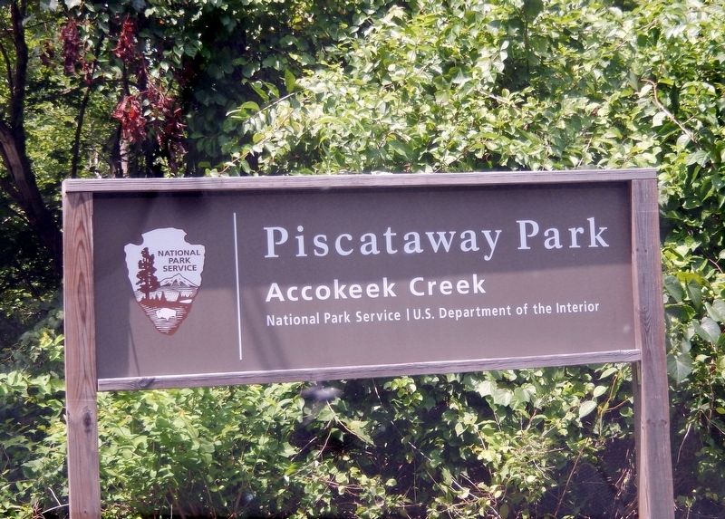 Sign at the entrance to Piscataway National Park Accokeek Creek image. Click for full size.
