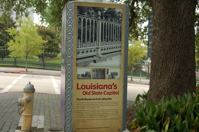 Louisiana's Old State Capitol Marker image. Click for full size.