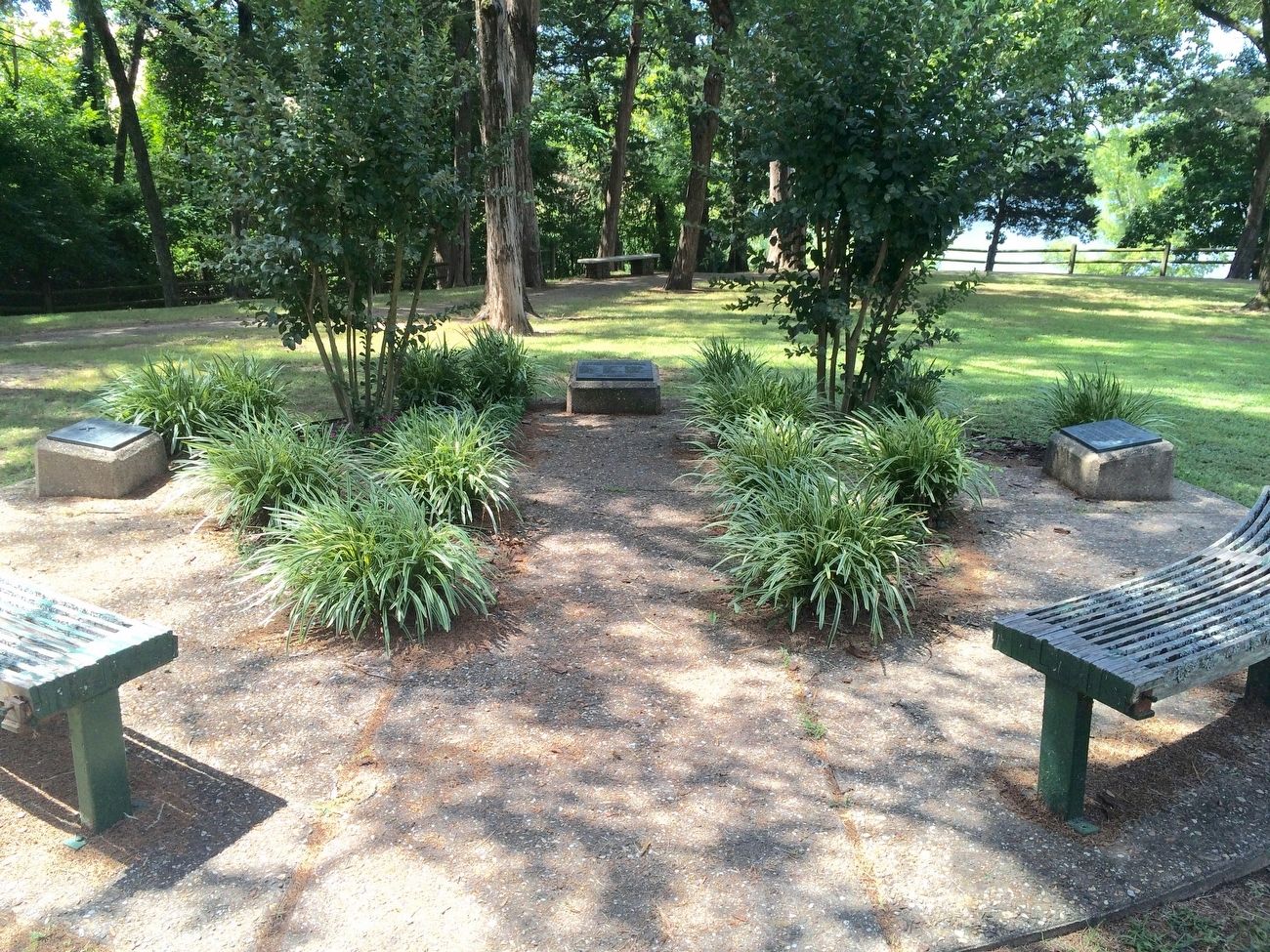 Cherokee Memorial Plaque (middle plaque of three). image. Click for full size.