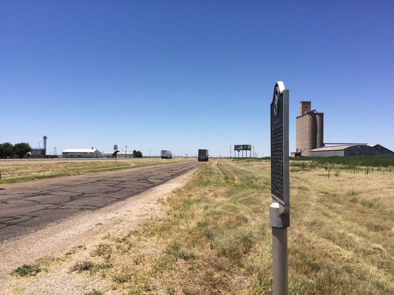 Town of Washburn Marker looking north on Highway 287. image. Click for full size.